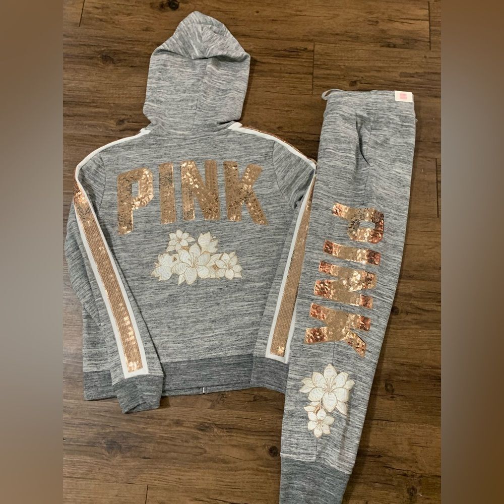 PINK VS FLORAL APPLIQUÉ BLING HOODIE/ JOGGERS OUTFIT SET L